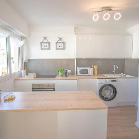 Bright 1bedroom Apartment, Steps To Juan Les Pins 아파트