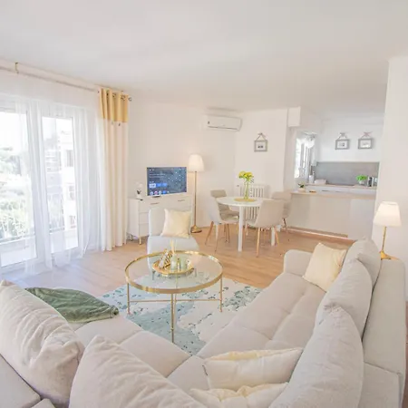 Bright 1bedroom Apartment, Steps To Juan Les Pins * 앙티브