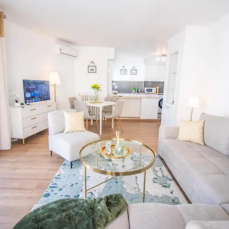Bright 1bedroom Apartment, Steps To Juan Les Pins 아파트 *