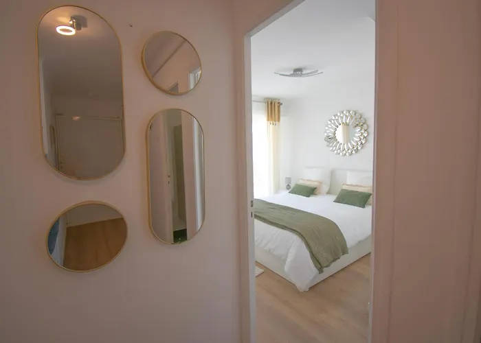 Bright 1bedroom Apartment, Steps To Juan Les Pins Αντίμπ