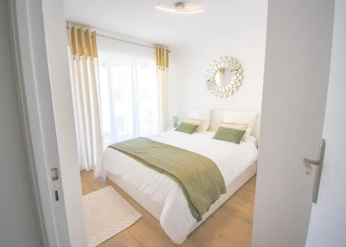 Bright 1bedroom Apartment, Steps To Juan Les Pins *