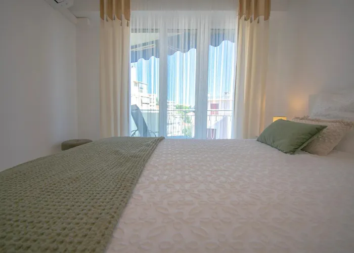 Bright 1bedroom Apartment, Steps To Juan Les Pins Διαμέρισμα Αντίμπ