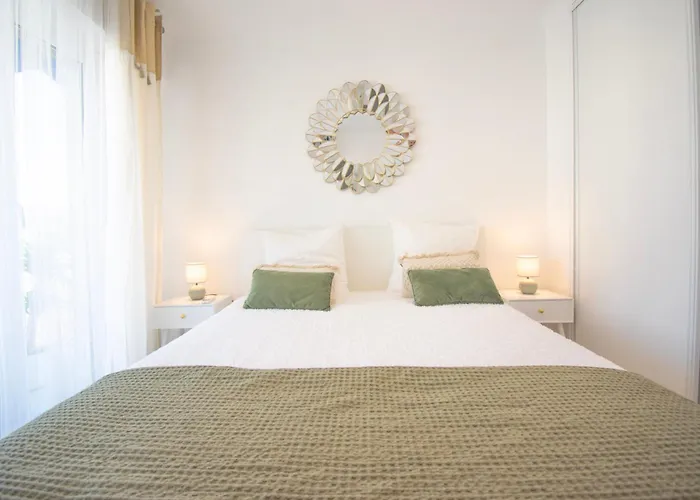 Bright 1bedroom Apartment, Steps To Juan Les Pins Διαμέρισμα *